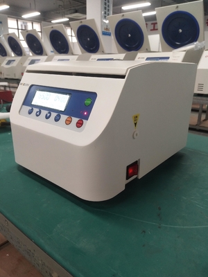 조정 가능한 속도 범위 0-16500rpm 각과 모세혈 로터 340*260*220mm를 가진 고속 원심분리기