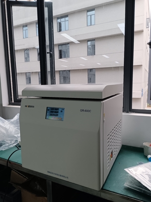 8000r/min 24*5ml 용량 저속 자동 원심분리기 GR-600C
